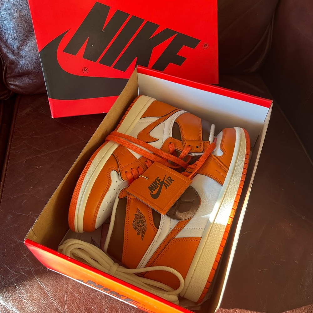 Jordan 1 Retro High OG Starfish
